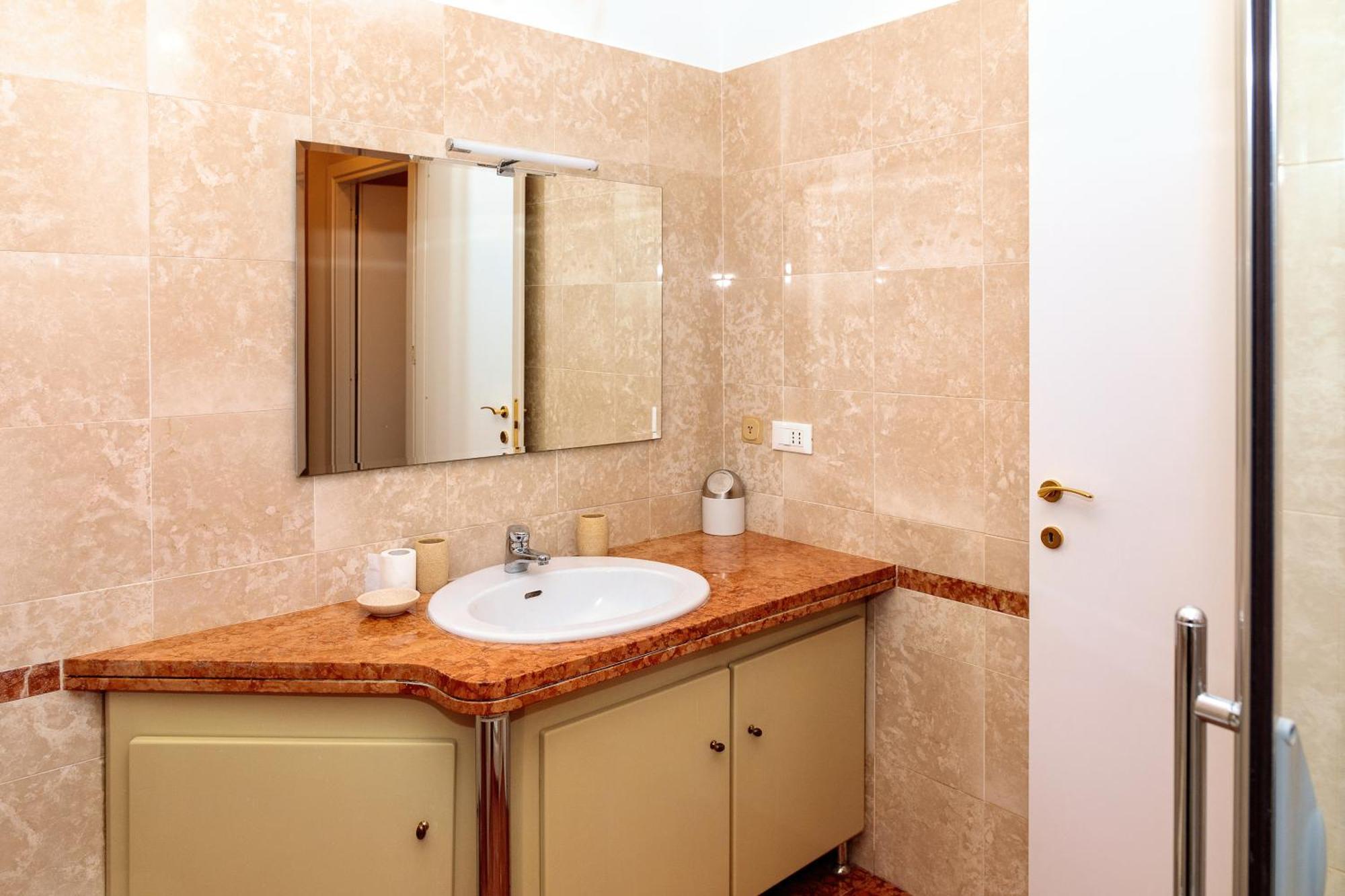 Saint Charles Apartment Болонья Экстерьер фото