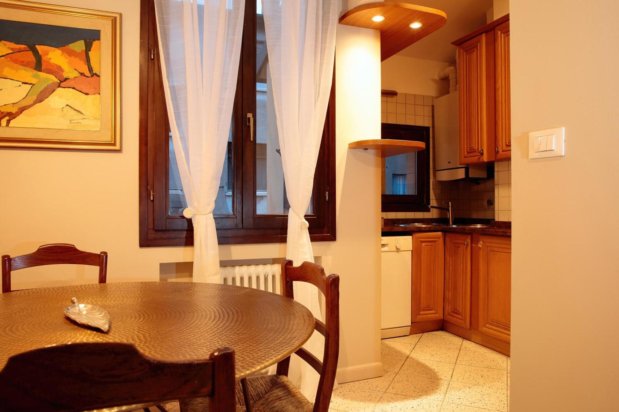 Saint Charles Apartment Болонья Экстерьер фото