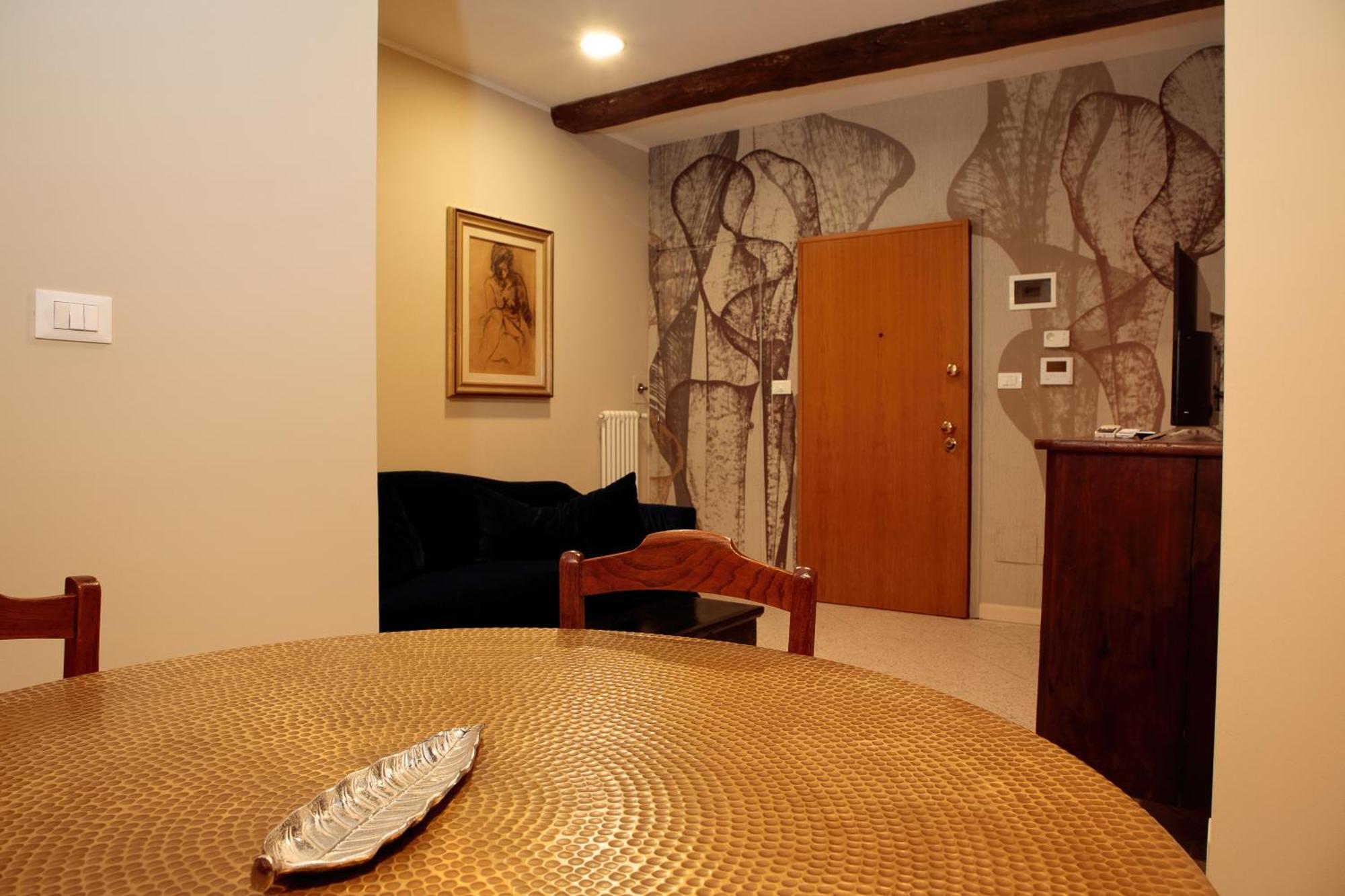Saint Charles Apartment Болонья Экстерьер фото